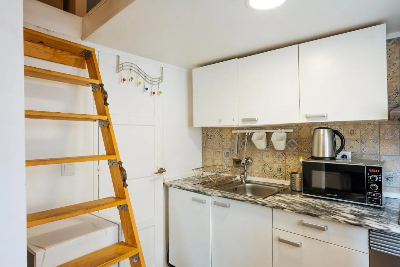 Great Graca Studio Apartment Lisbon
